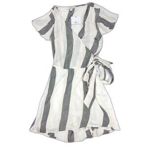 NWT O'Neill Maureen Boho Flutter Sleeve Mini Wrap Dress Gray Cream Stripe XL